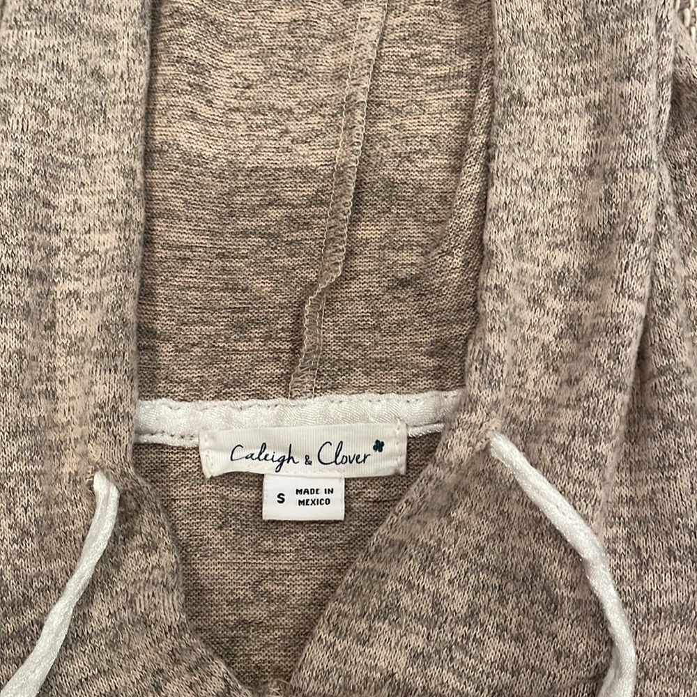 Small hoodie - Picture 2 of 2